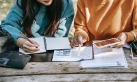 自考专升本报名条件要求高吗？自考本科需要考几门？